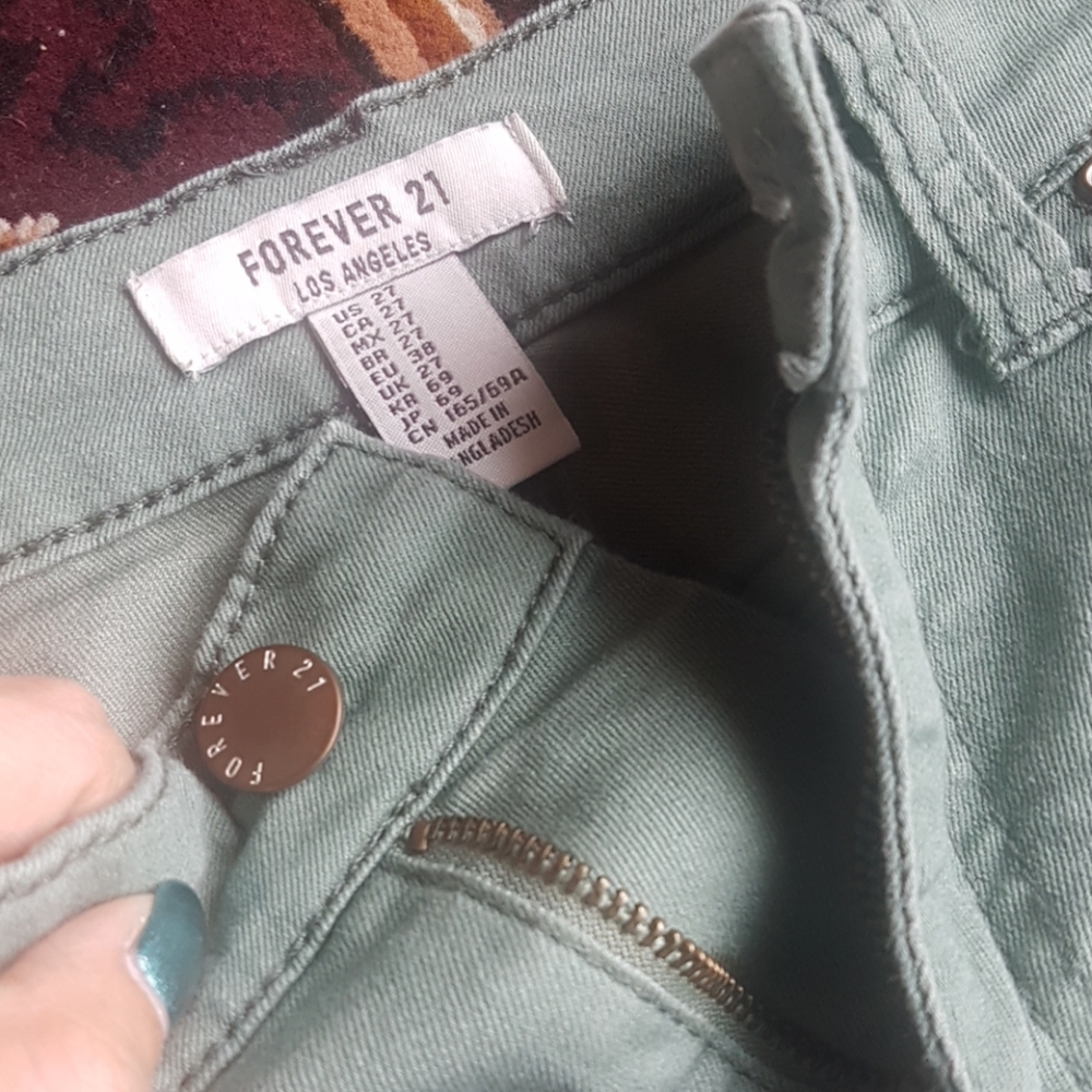 Pants - Picture 2 of 3
